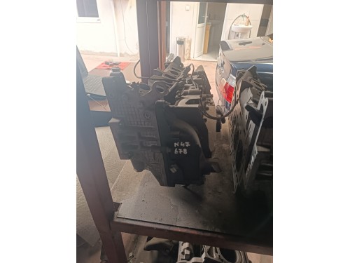 BMW n47 silindir kapağı