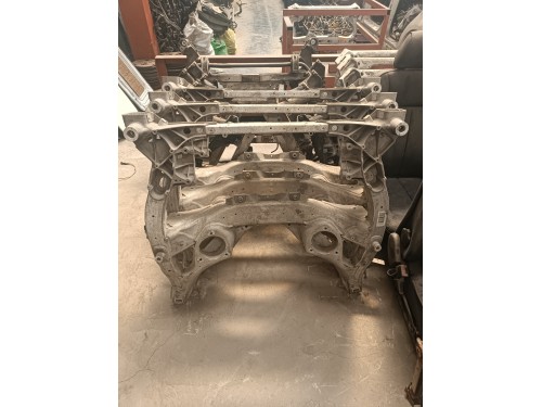BMW f10 motor traversi
