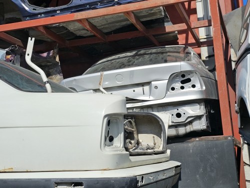 Bmw E39 Bagaj Kapağı