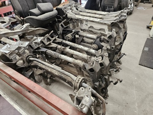 Bmw E60 Motor Alt Taşıyıcısı